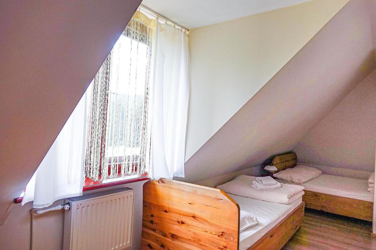 Zadrna Rezydencja Aparthotel Chełmsko Śląskie Bagian luar foto